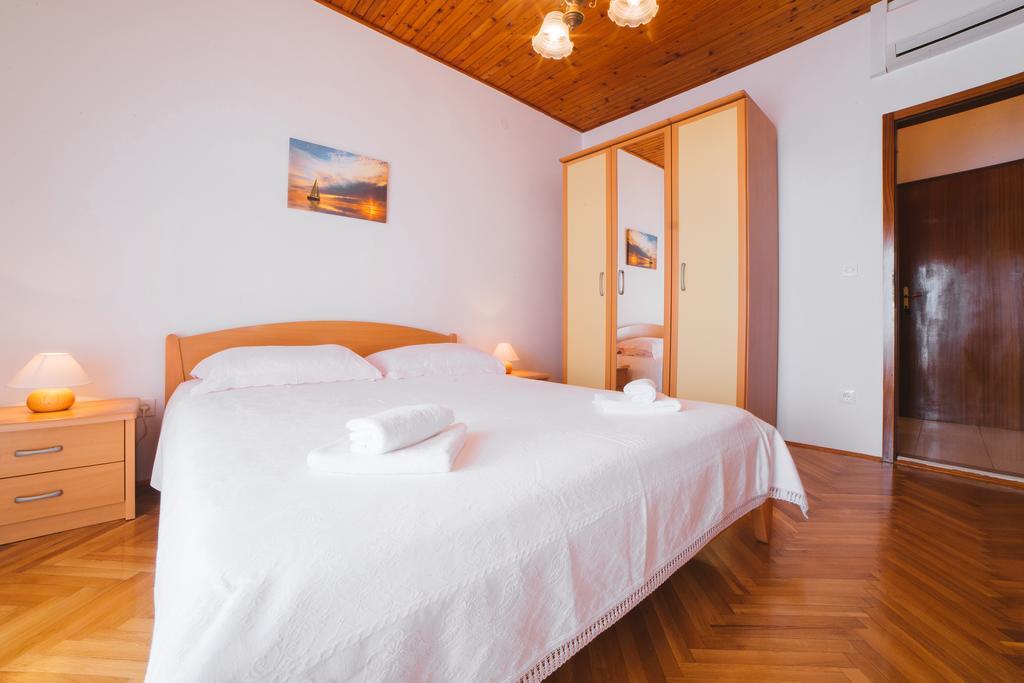 חוואר Apartments Ante Petric מראה חיצוני תמונה