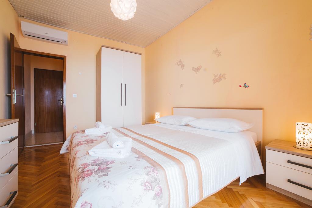 חוואר Apartments Ante Petric מראה חיצוני תמונה