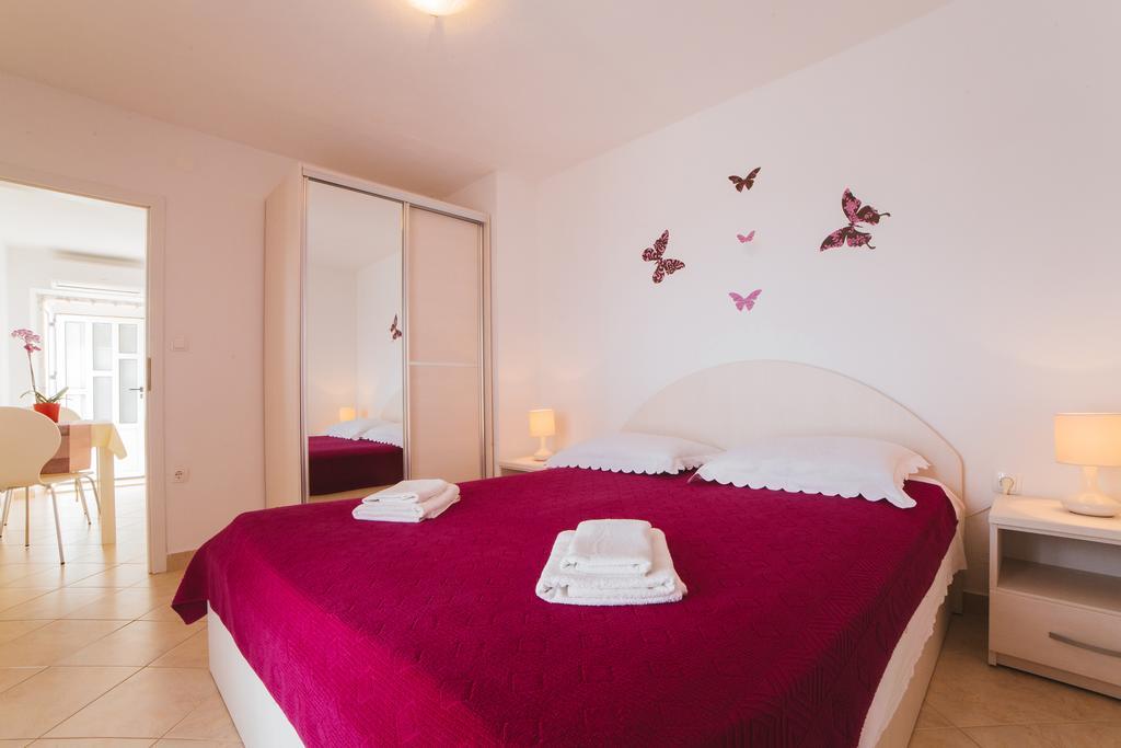 חוואר Apartments Ante Petric מראה חיצוני תמונה